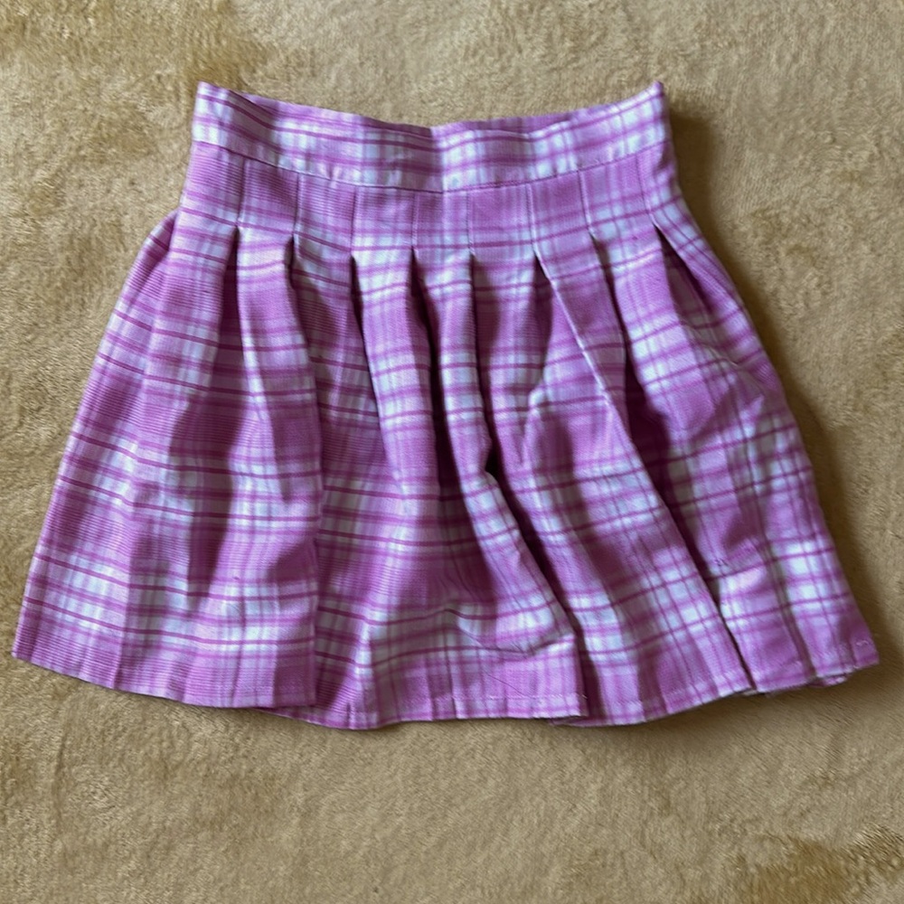 Pink pleated skirt size 4